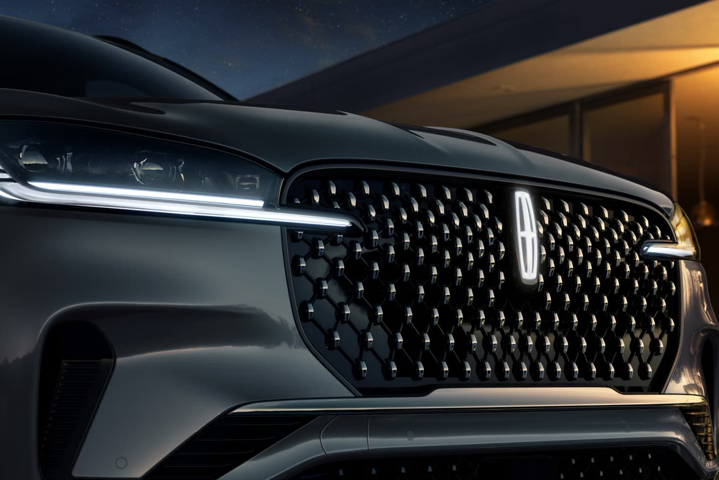 Lincoln Aviator grille