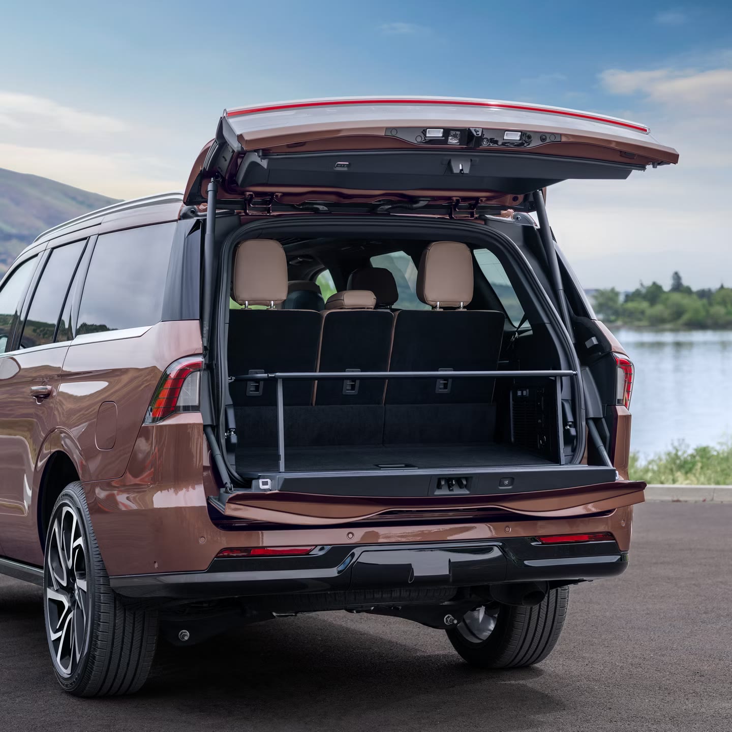 Navigator cargo